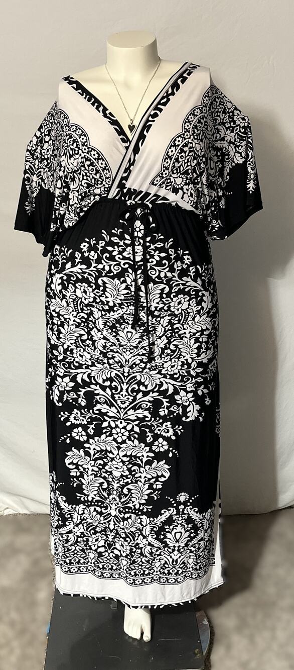 ust Love Womens 2X Black White Damask Floral Kimono Sleeve Maxi Dress